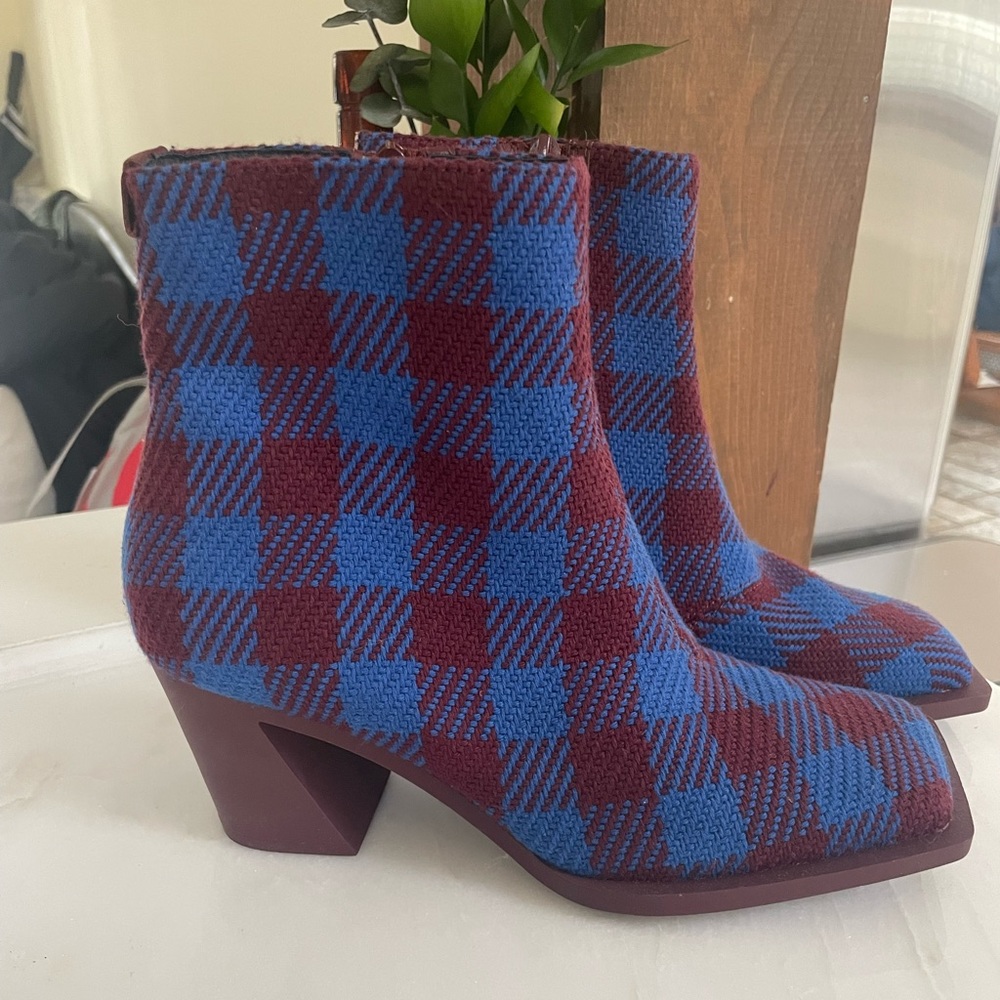 Camper- picnic royal boots